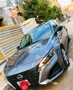 نيسان ألتيما